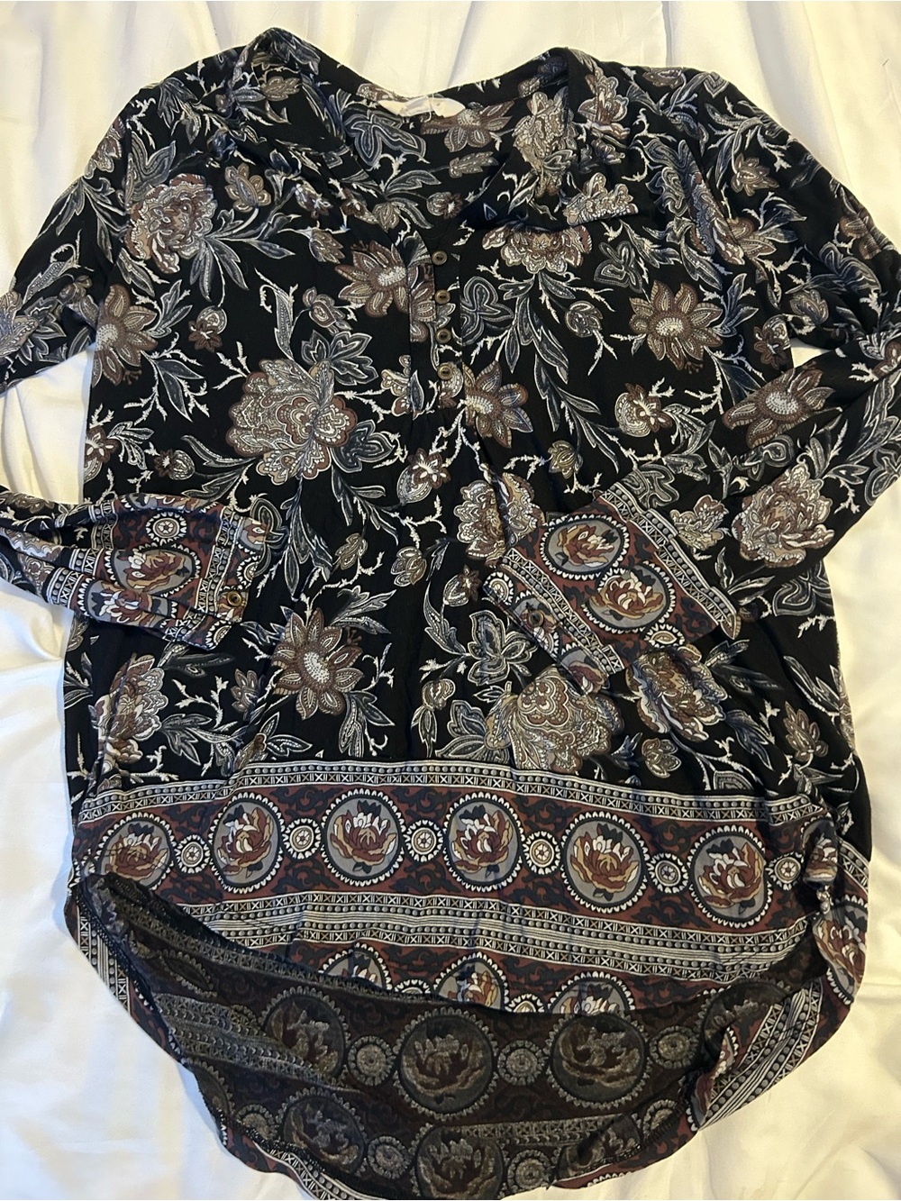 Lucky Brand Black Floral Border-Print Long-Sleeve Tunic